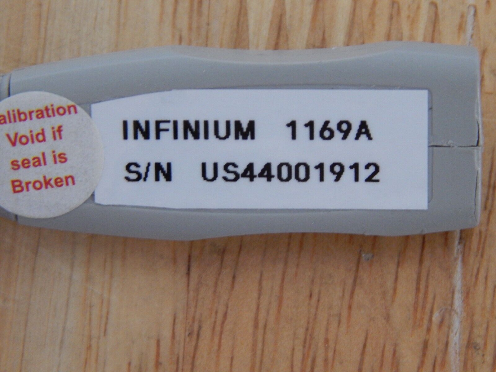 Agilent 1169A Oscilloscope 12 GHz InfiniiMax Probe, Manufacturer Cal'd Agilent 1169A Oscilloscope 12 GHz InfiniiMax Probe, Manufacturer Cal'd
